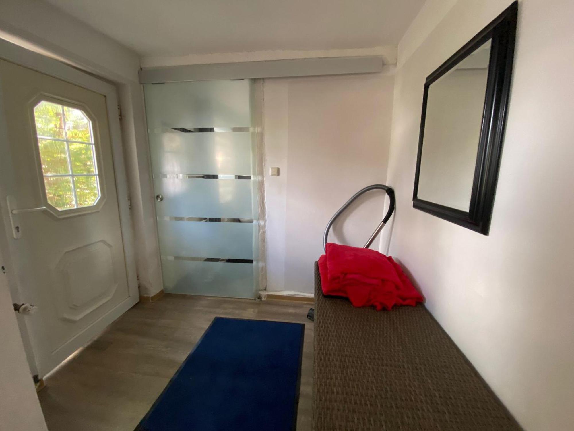 Ferienwohnung Mit Separatem Eingang Und Parkplatz, Ideal Fuer Handwerker Und Geschaeftsreisende دورف مكلنبورغ المظهر الخارجي الصورة